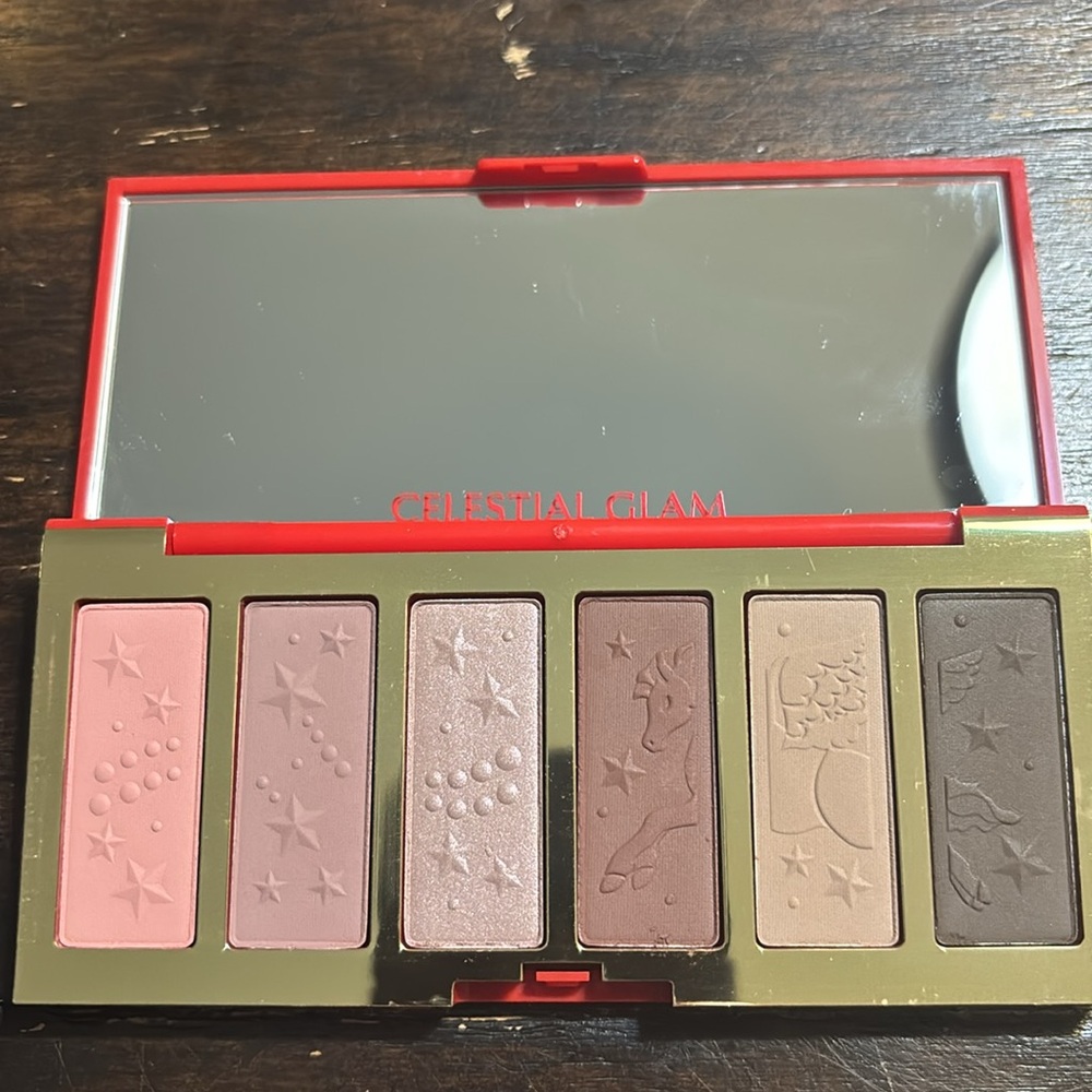 Estée Lauder 8-Piece Skincare, Lip, & Makeup Bundle - Picture 9 of 12